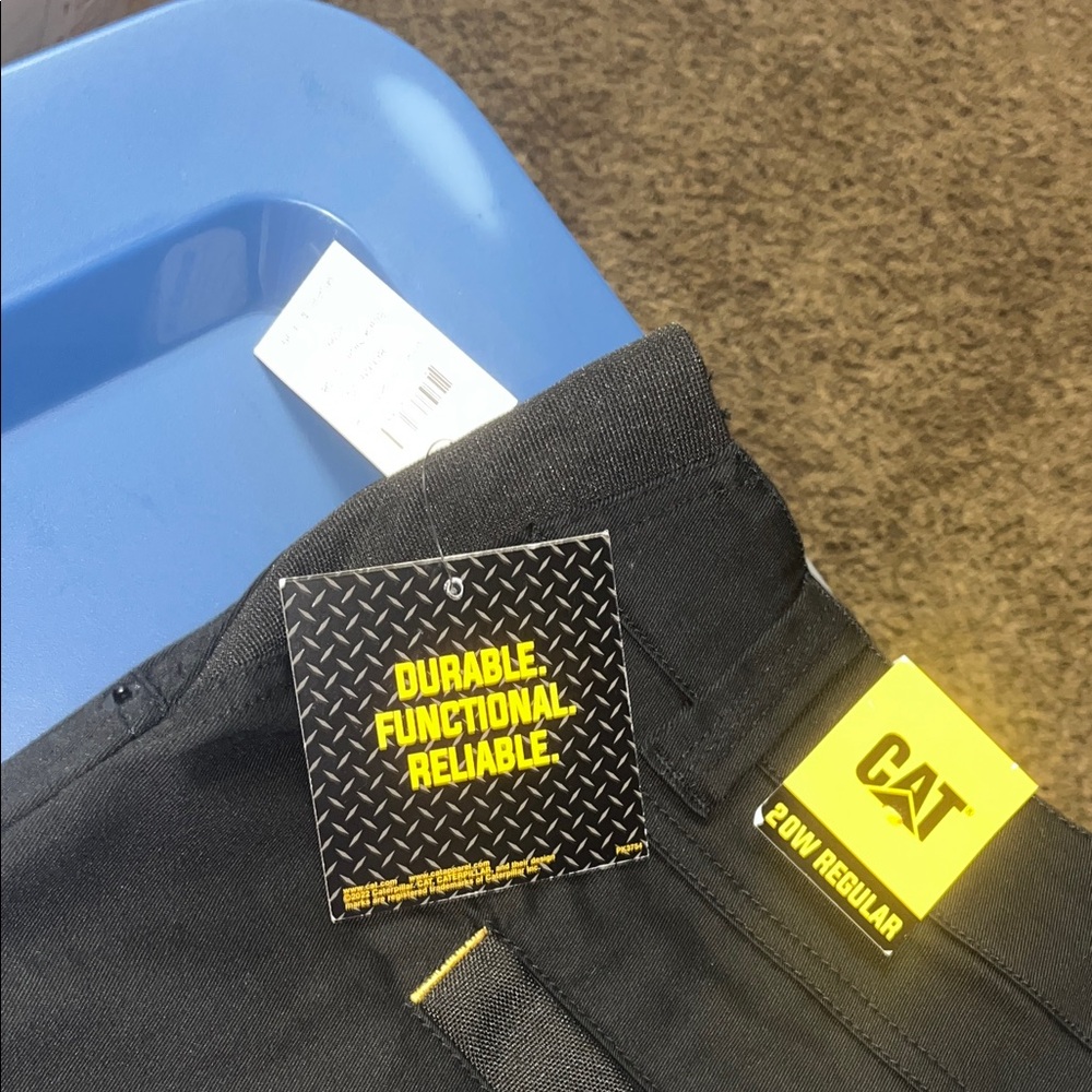 Caterpillar Black Utility Cargo Pants - Picture 3 of 3